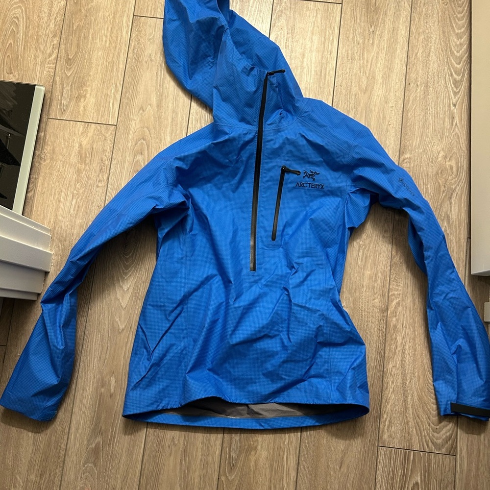 Arcteryx anorak jacket